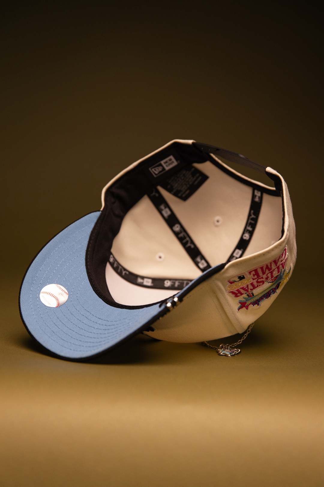 NEW ERA EXCLUSIVE 9FIFTY CHROME/BLACK ATLANTA BRAVES SNAPBACK W/ 2000 ALL STAR GAME SIDE PATCH