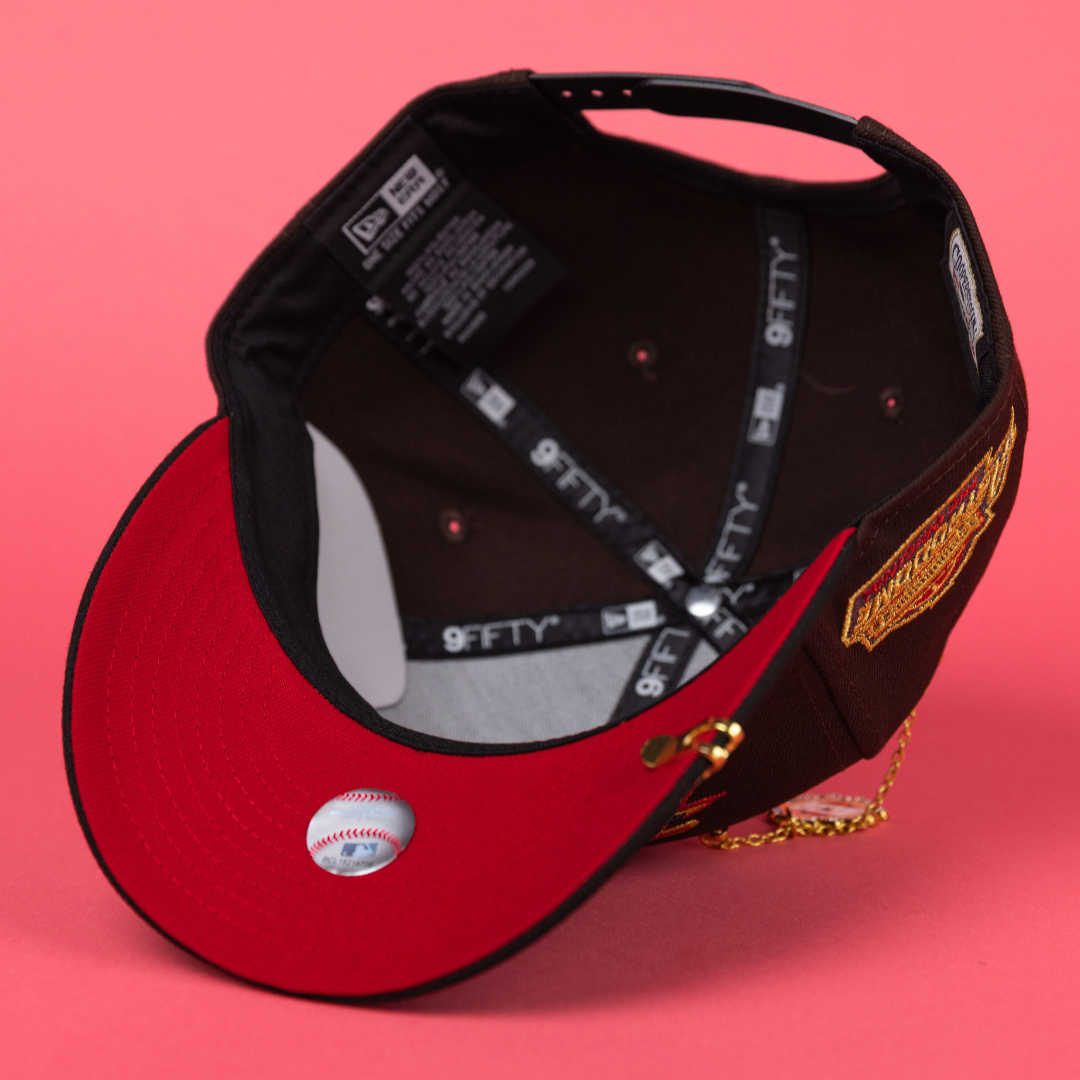 NEW ERA EXCLUSIVE 9FIFTY DARK BROWN/ BLACK HOUSTON ASTROS SNAPBACK W/ ASTRODOME SIDE PATCH