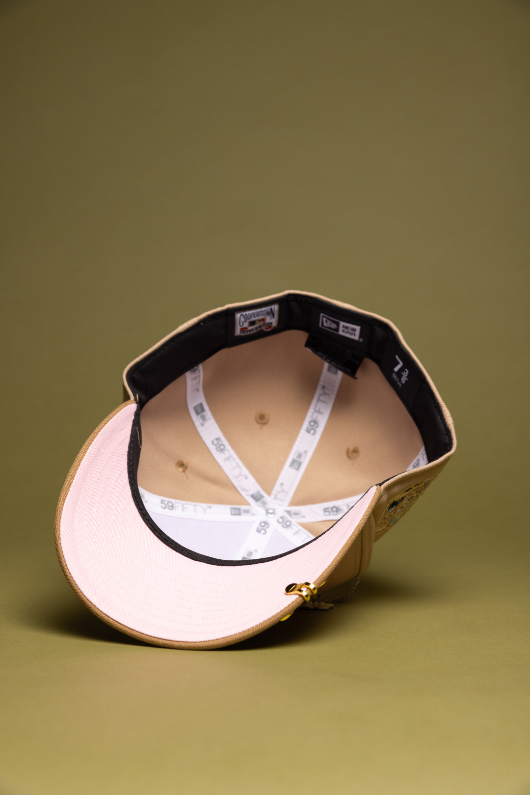 NEW ERA EXCLUSIVE 59FIFTY BEIGE LOS ANGELES DODGERS W/ EMBROIDERY + 40TH ANNIVERSARY SIDE PATCH