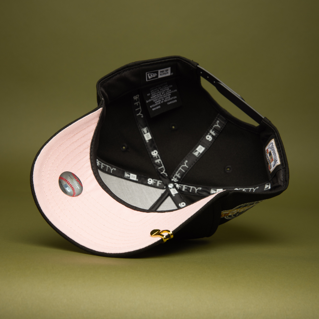 NEW ERA 9FIFTY A-FRAME BLACK CHIACGO WHITE SOX SNAPBACK W/ 2005 WORLD SERIES SIDE PATCH