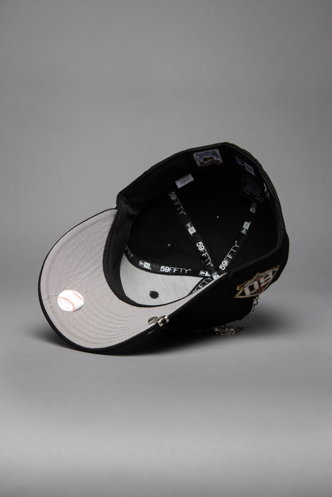 NEW ERA EXCLUSIVE 59FIFTY BLACK SAN FRANCISCO GIANTS W/ 60TH ANNIVERSARY SIDE PATCH