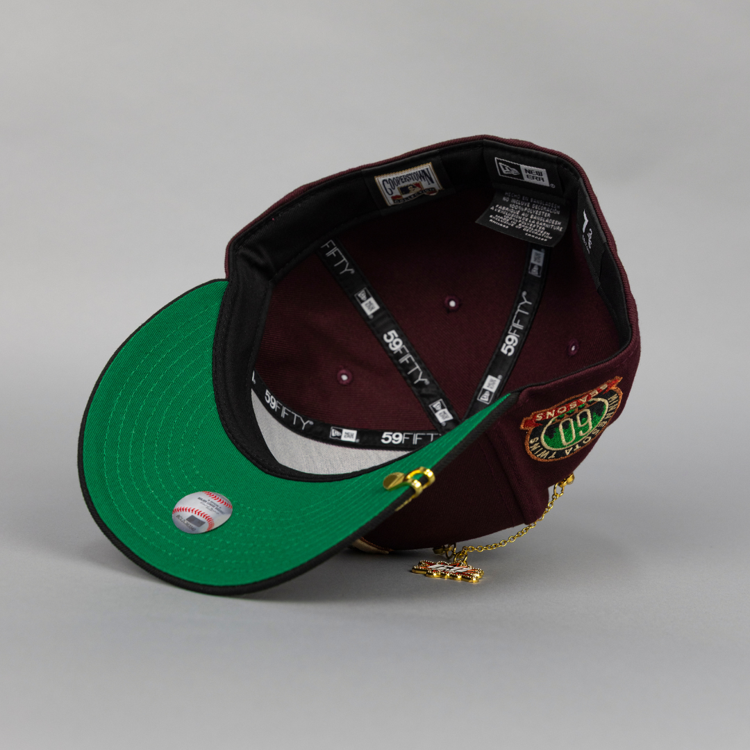 NEW ERA EXCLUSIVE 59FIFTY BURGUNDY/ BLACK MINNESOTA TWINS W/ 60TH ANNIVERSARY SIDE PATCH