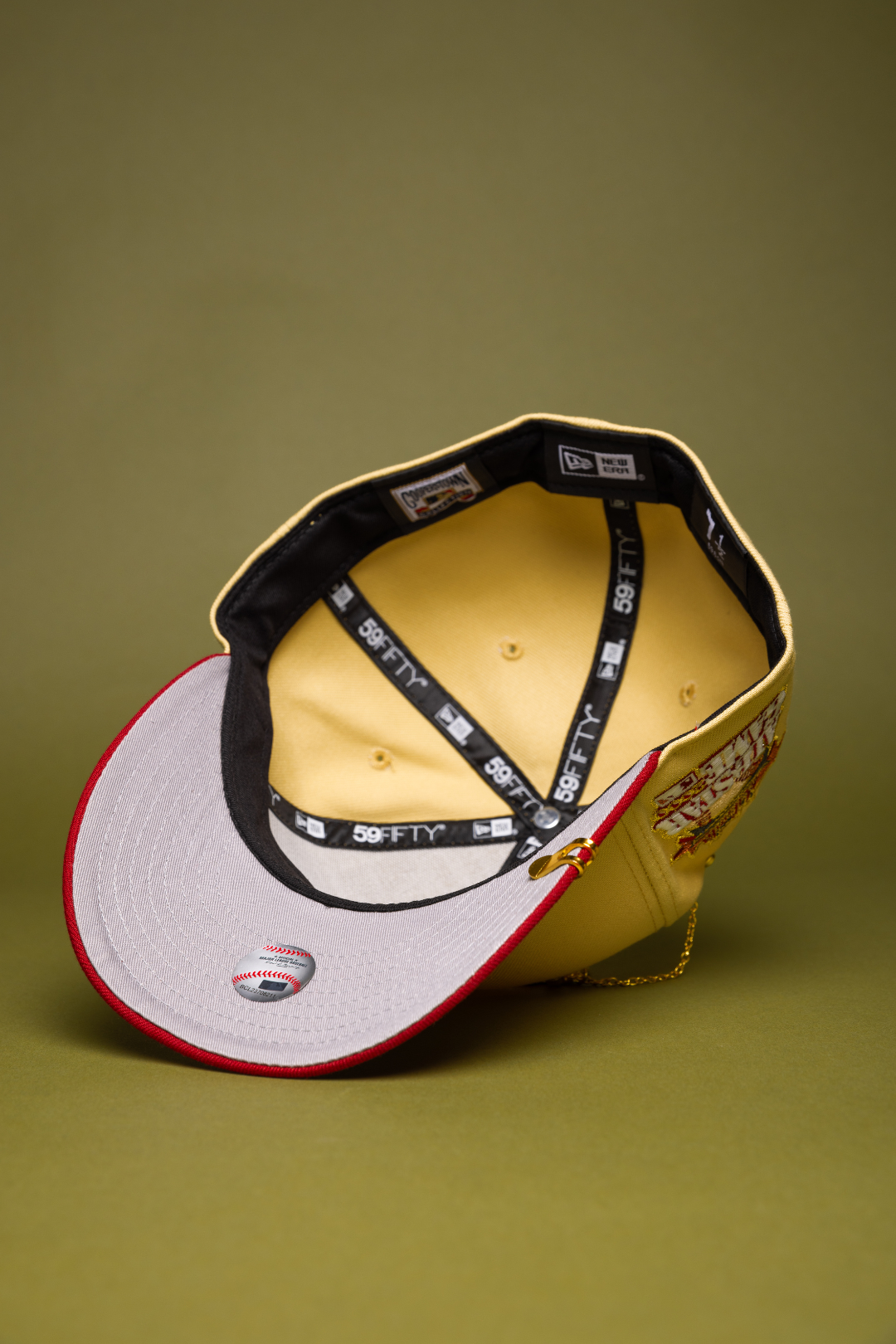 NEW ERA EXCLUSIVE 59FIFTY VEGAS GOLD/MAROON ATLANTA BRAVES W/ 2000 ALL STAR GAME SIDE PATCH
