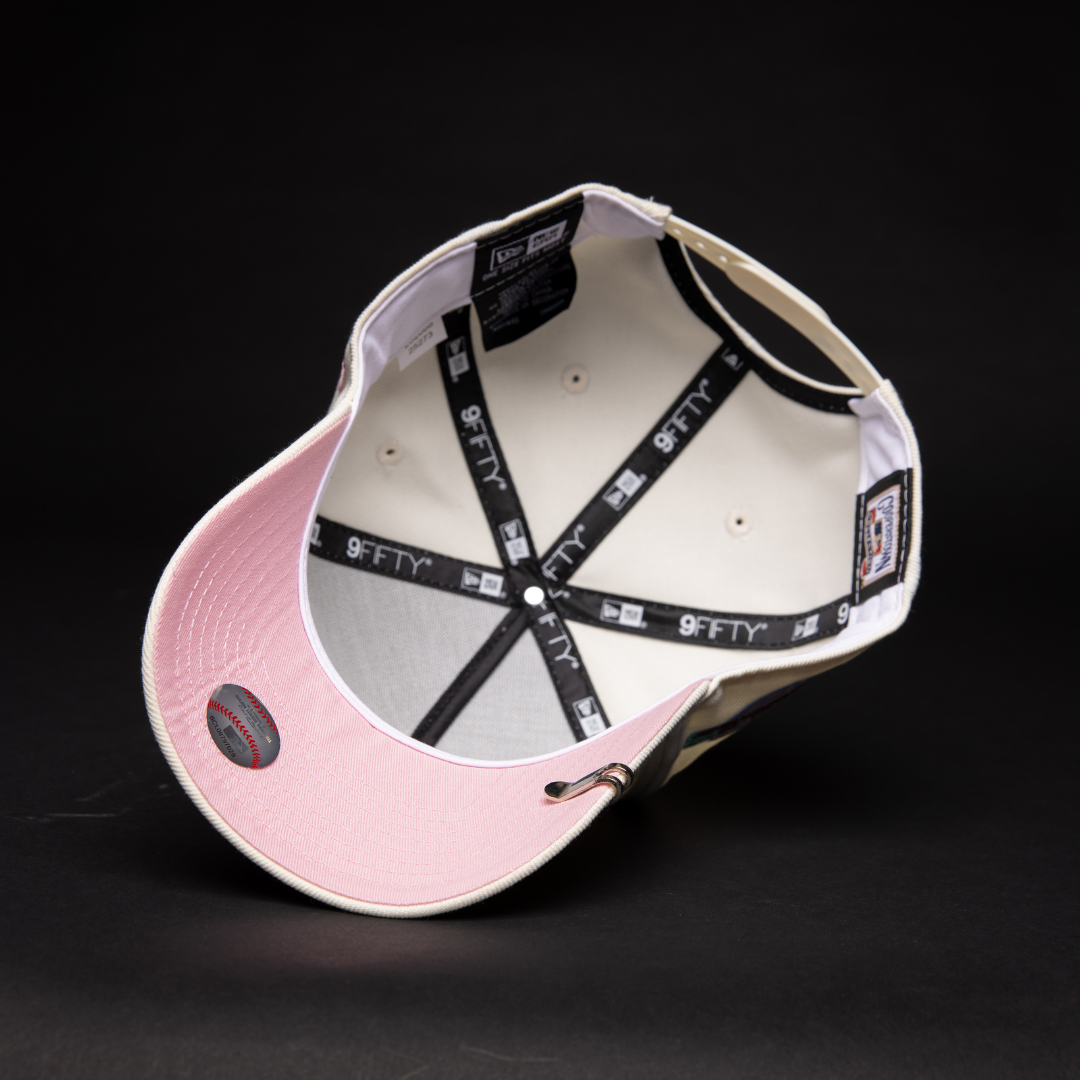 NEW ERA 9FIFTY A-FRAME WHITE CHICAGO WHITE SOX SNAPBACK W/ 2005 WORLD SEREIS SIDE PATCH