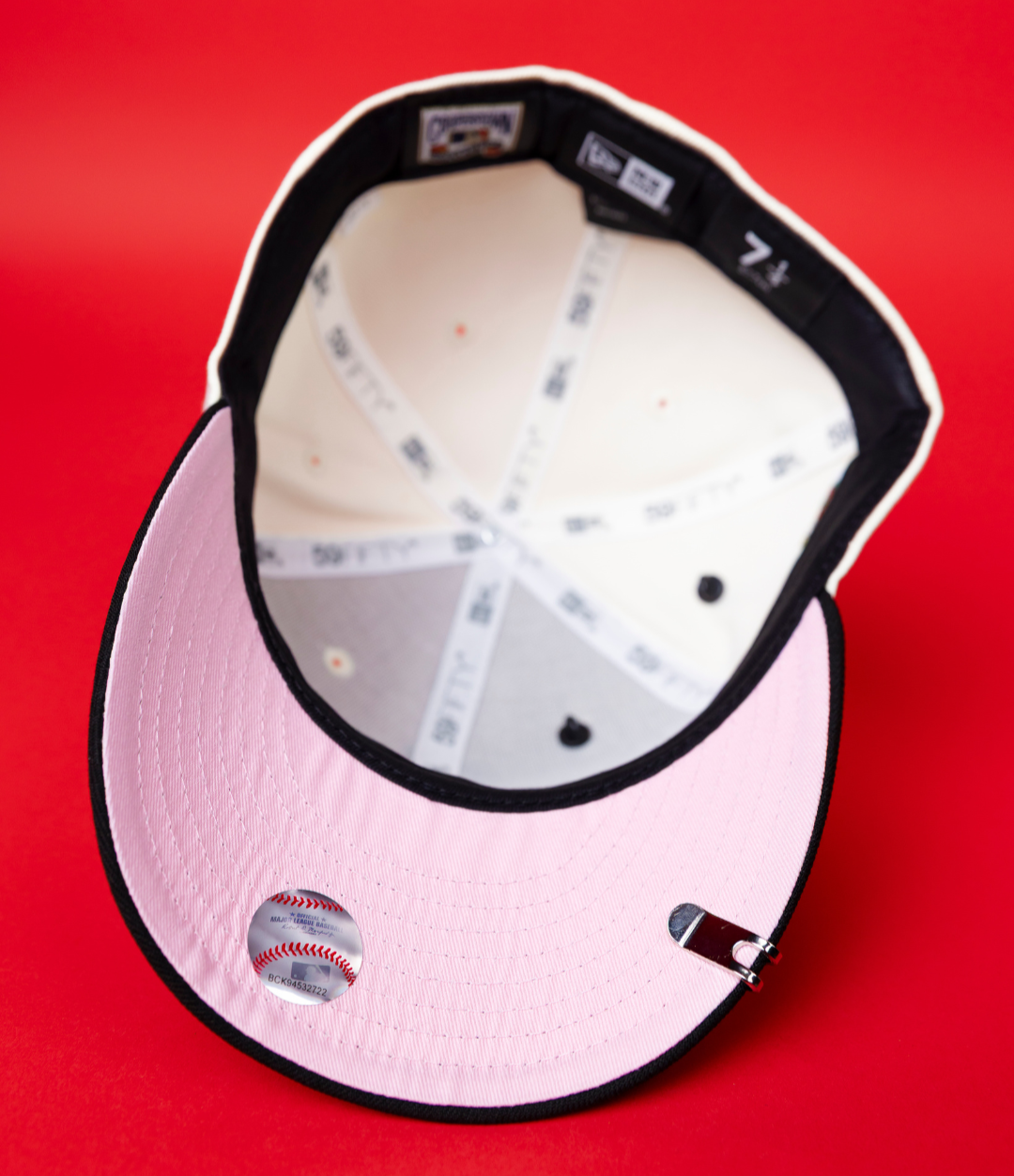 NEW ERA EXCLUSIVE 59FIFTY CHROME/ BLACK CHICAGO WHITE SOX W/ PINK ROSES + WORLD SERIES CHAMPIONS SIDE PATCH