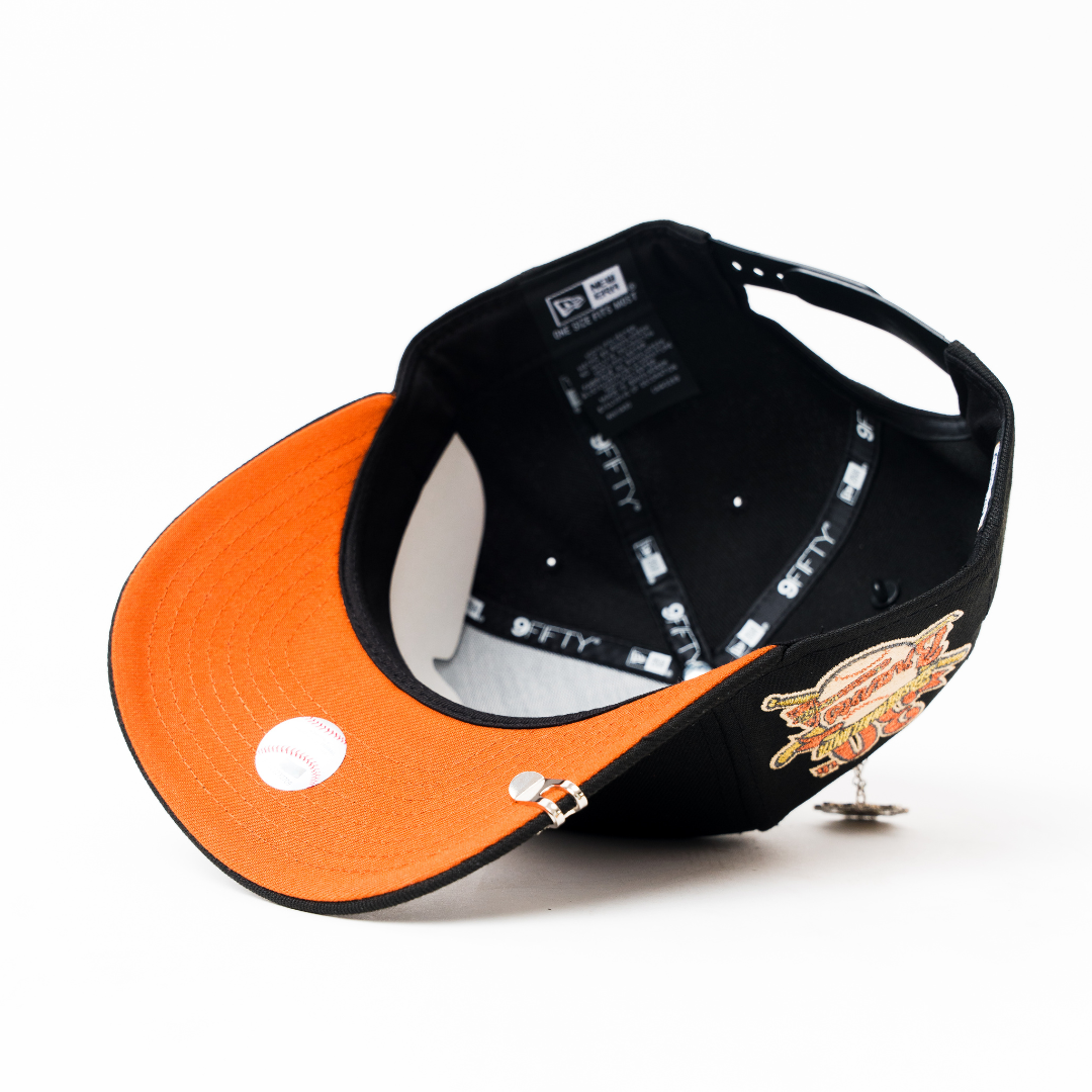 NEW ERA 9FIFTY A-FRAME BLACK ATLANTA BRAVES SNAPBACK W/ 30TH ANNIVESRARY SIDE PATCH