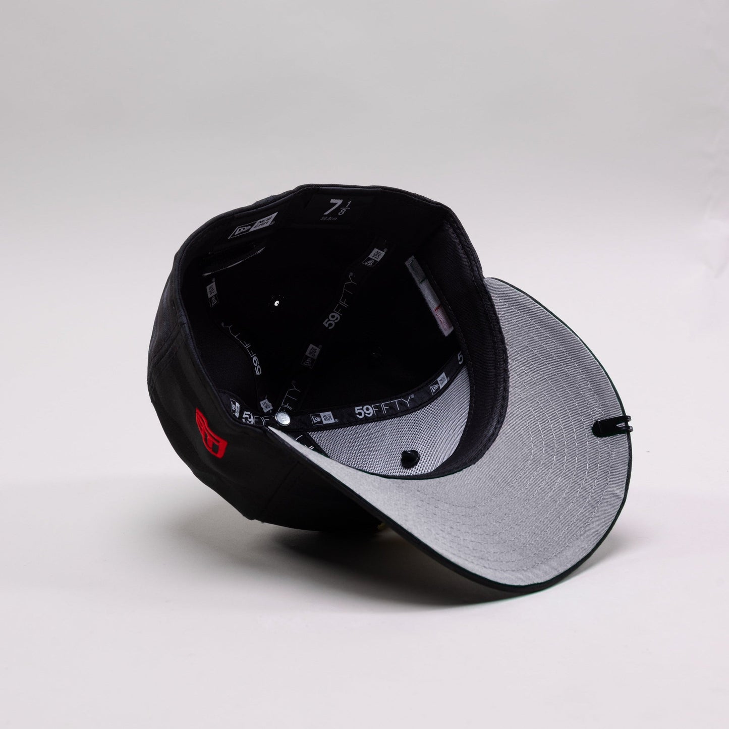 NEW ERA EXCLUSIVE 59FIFTY BLACK CAMO "CHIVAS DE GUADALAJARA" W/ 115 ANNIVERSARY SIDE PATCH