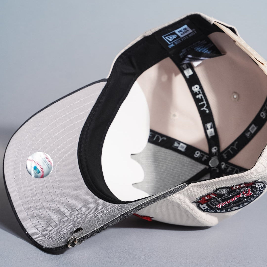 NEW ERA 9FIFTY A-FRAME SMOKE GREY ATLANTA BRAVES SCRIPT SNAPBACK W/ 2017 INAUGURAL SEASON SIDE PATCH