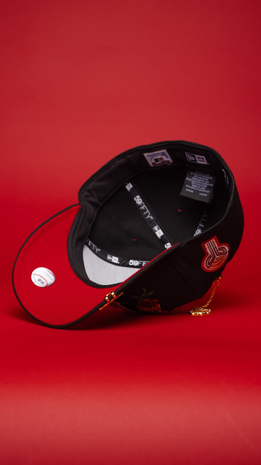 NEW ERA EXCLUSIVE 59FIFTY BLACK LOS ANGELES DODGERS W/ BURNT ROSES + FERNANDO VALENZUELA SIDE PATCH