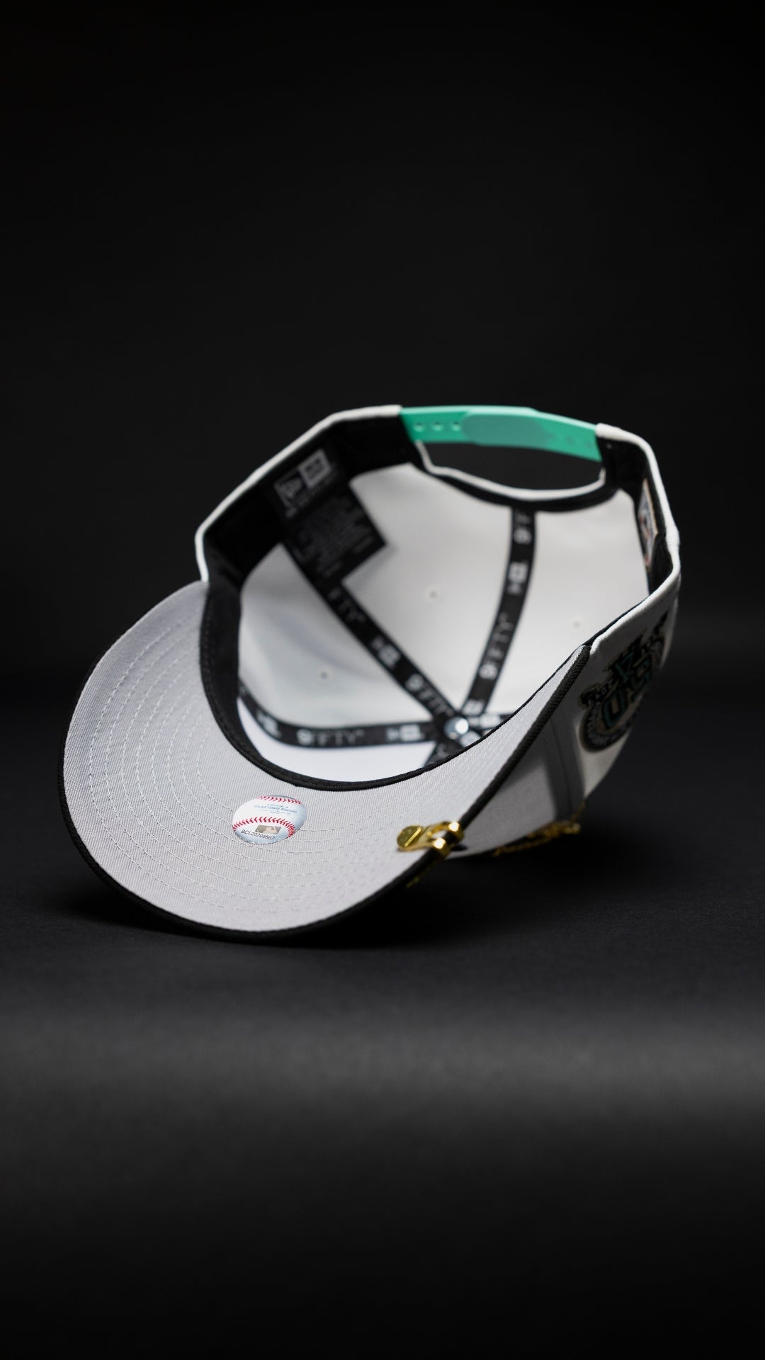 NEW ERA EXCLUSIVE 9FIFTY PEARL WHITE/BLACK ANAHEIM ANGELS SNAPBACK W/ 50TH ANNIVERSARY SIDE PATCH