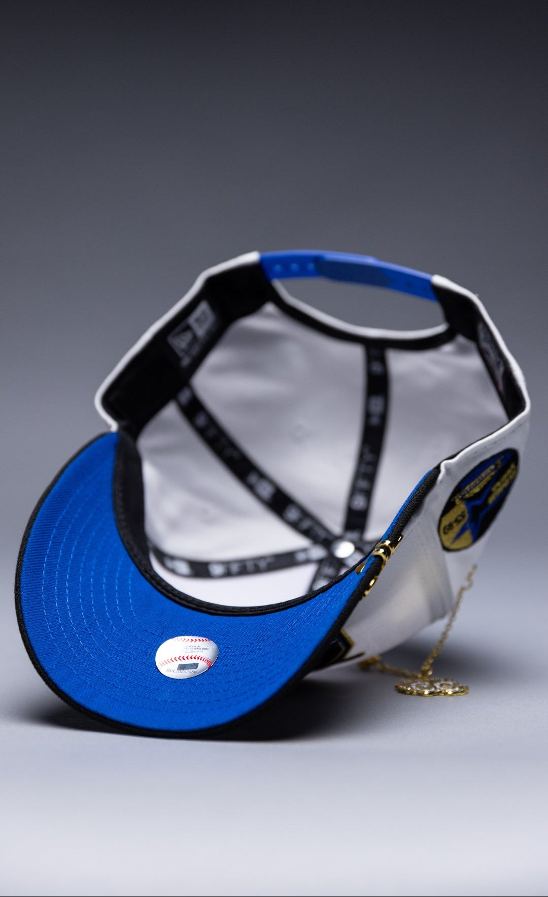 NEW ERA EXCLUSIVE 9FIFTY PEARL WHITE HOUSTON ASTROS SNAPBACK W/ 35 GREAT YEARS SIDE PATCH
