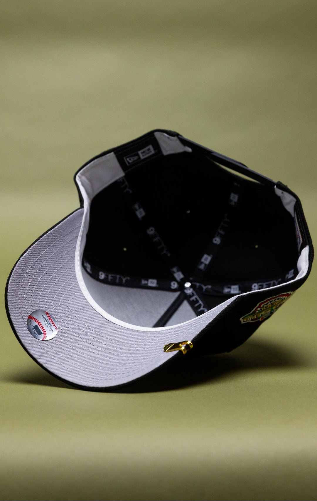 NEW ERA 9FIFTY A-FRAME BLACK ARIZONA DIAMONDBACKS SNAPBACK W/ 2001 WORLD SERIES SIDE PATCH