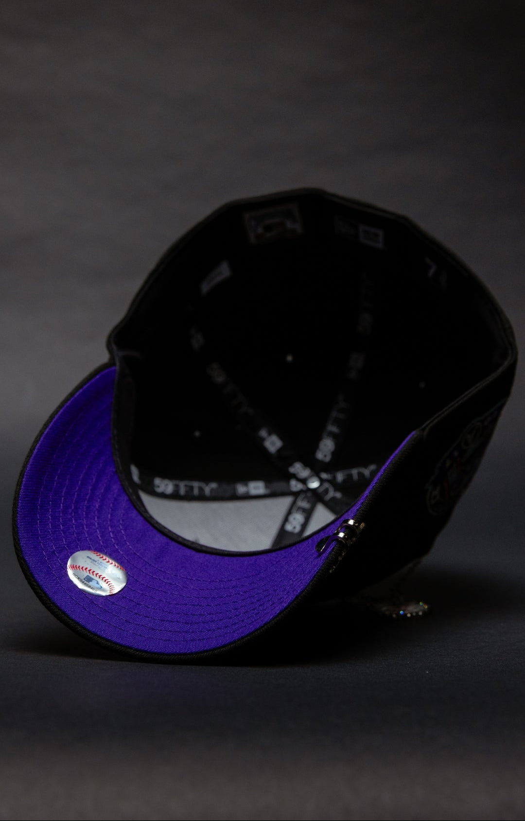 NEW ERA EXCLUSIVE 59FIFTY BLACK ATLANTA BRAVES W/ 2017 INAUGURAL SEASON SIDE PATCH