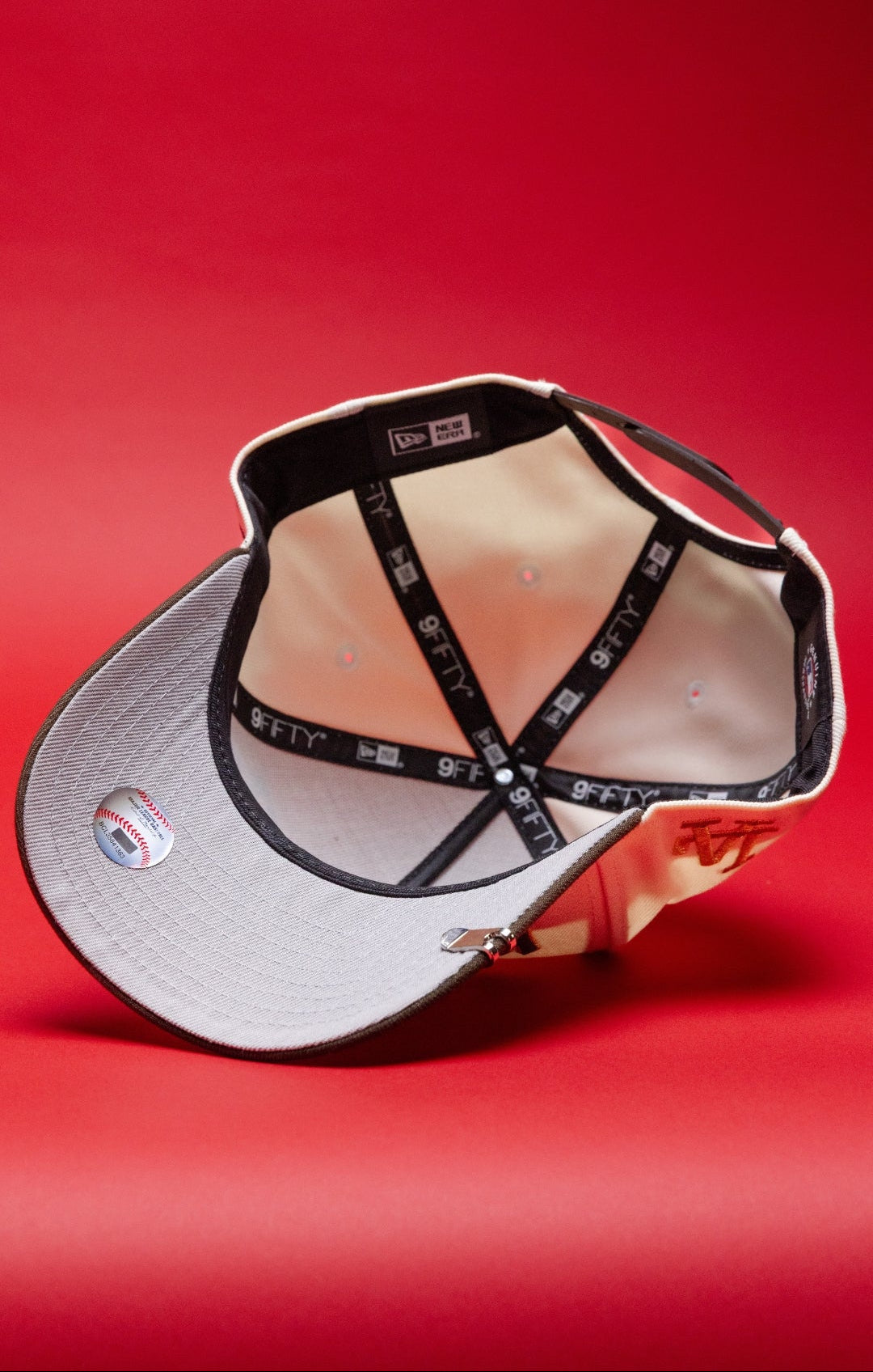 NEW ERA 9FIFTY A-FRAME CHROME/WALNUT LOS ANGELES DODGERS JAPANESE SCRIPT W/ LA LOGO SIDE PATCH