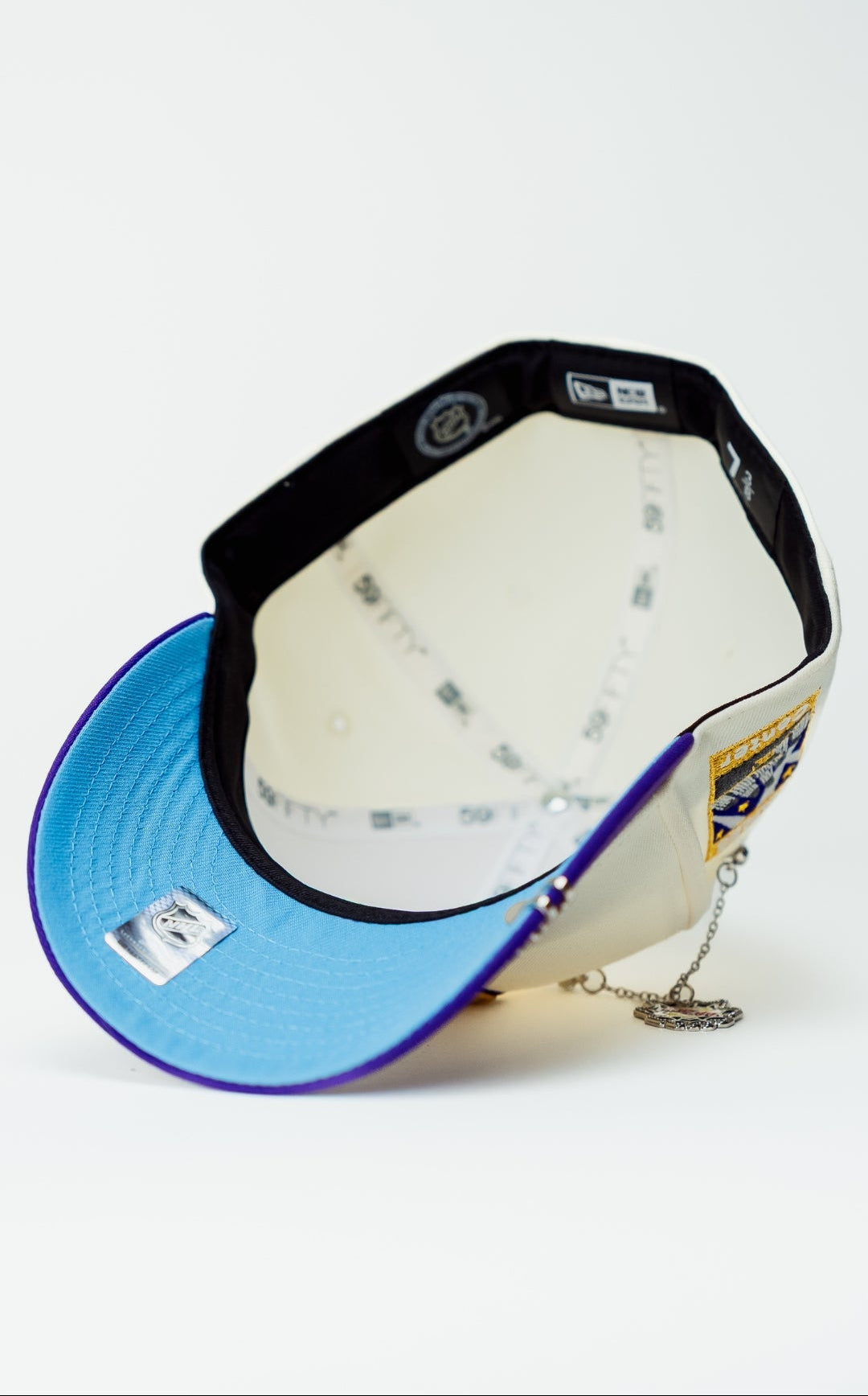 NEW ERA EXCLUSIVE 59FIFTY CHROME/PURPLE LOS ANGELES KINGS W/ STAPLES CENTER SIDE PATCH