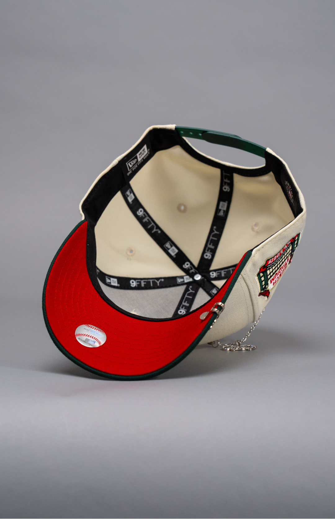 NEW ERA EXCLUSIVE 9FIFTY CHROME/FOREST GREEN ST LOUIS CARDINALS SNAPBACK W/ BUSCH STADIUM SIDE PATCH