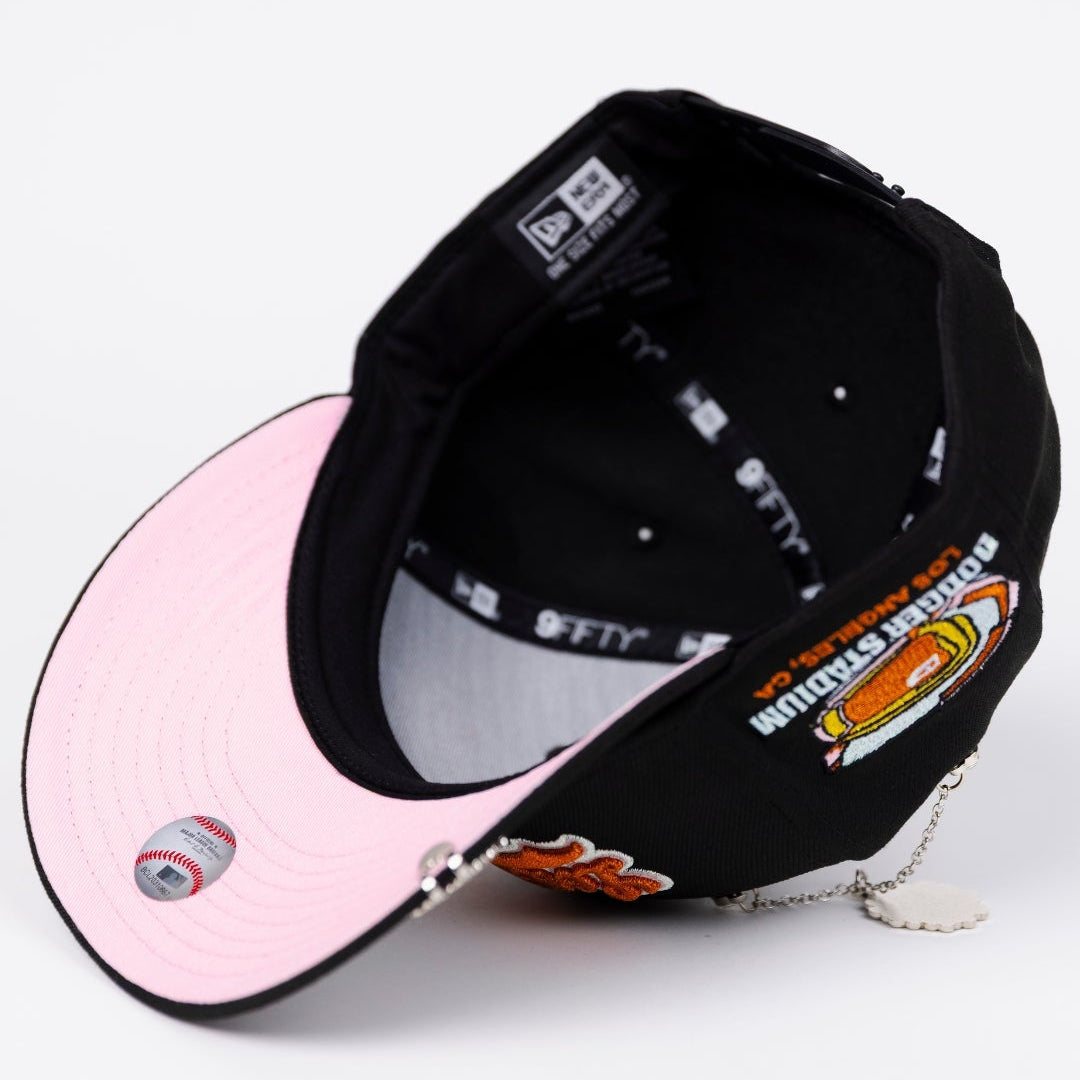 NEW ERA EXCLUSIVE 9FIFTY BLACK LOS ANGELES DODGERS SCRIPT SNAPBACK W/ DODGER STADIUM SIDE PATCH