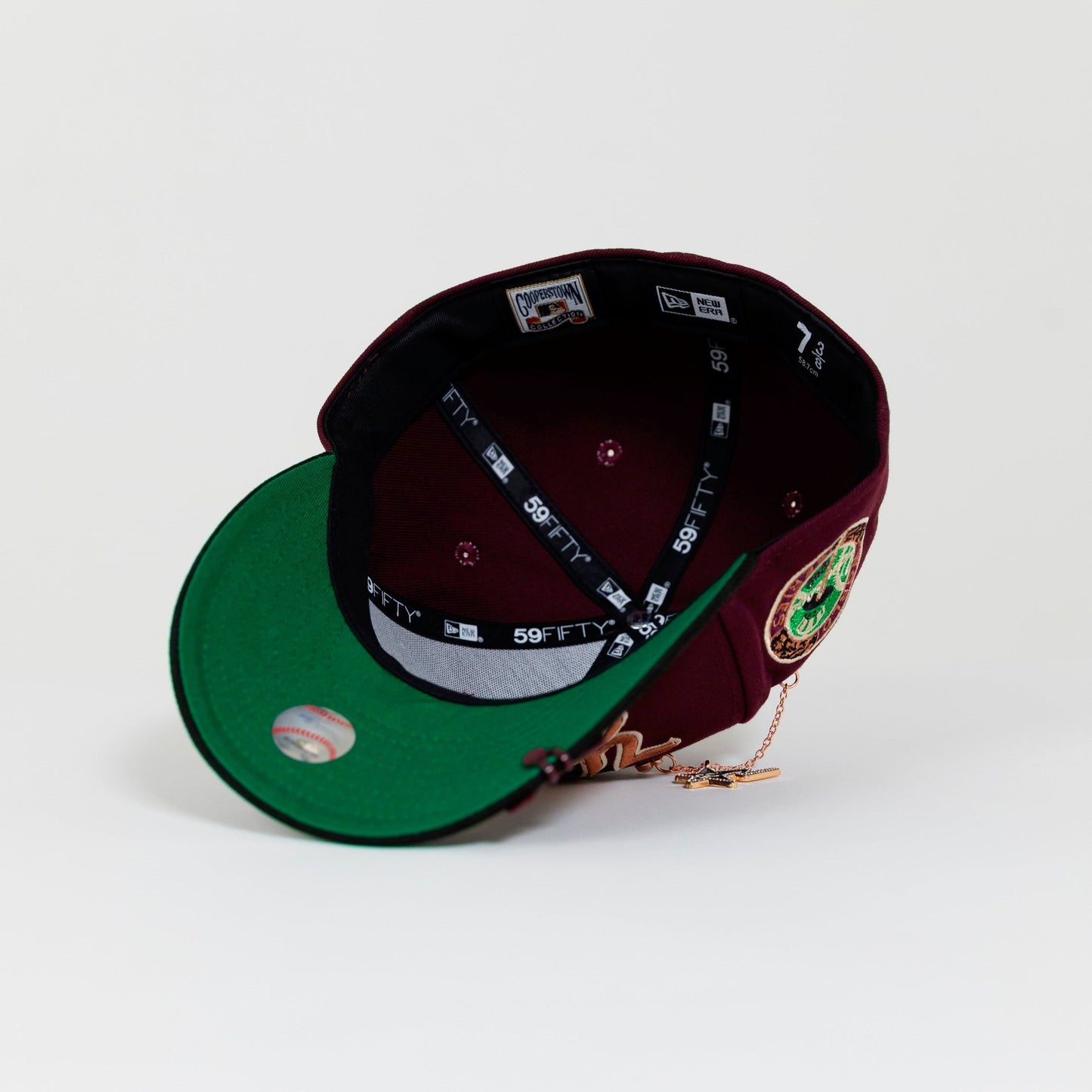 NEW ERA EXCLUSIVE 59FIFTY MAROON/ BLACK NEW YORK YANKEES SCRIPT W/ 1949 WORLD SERIES SIDE PATCH