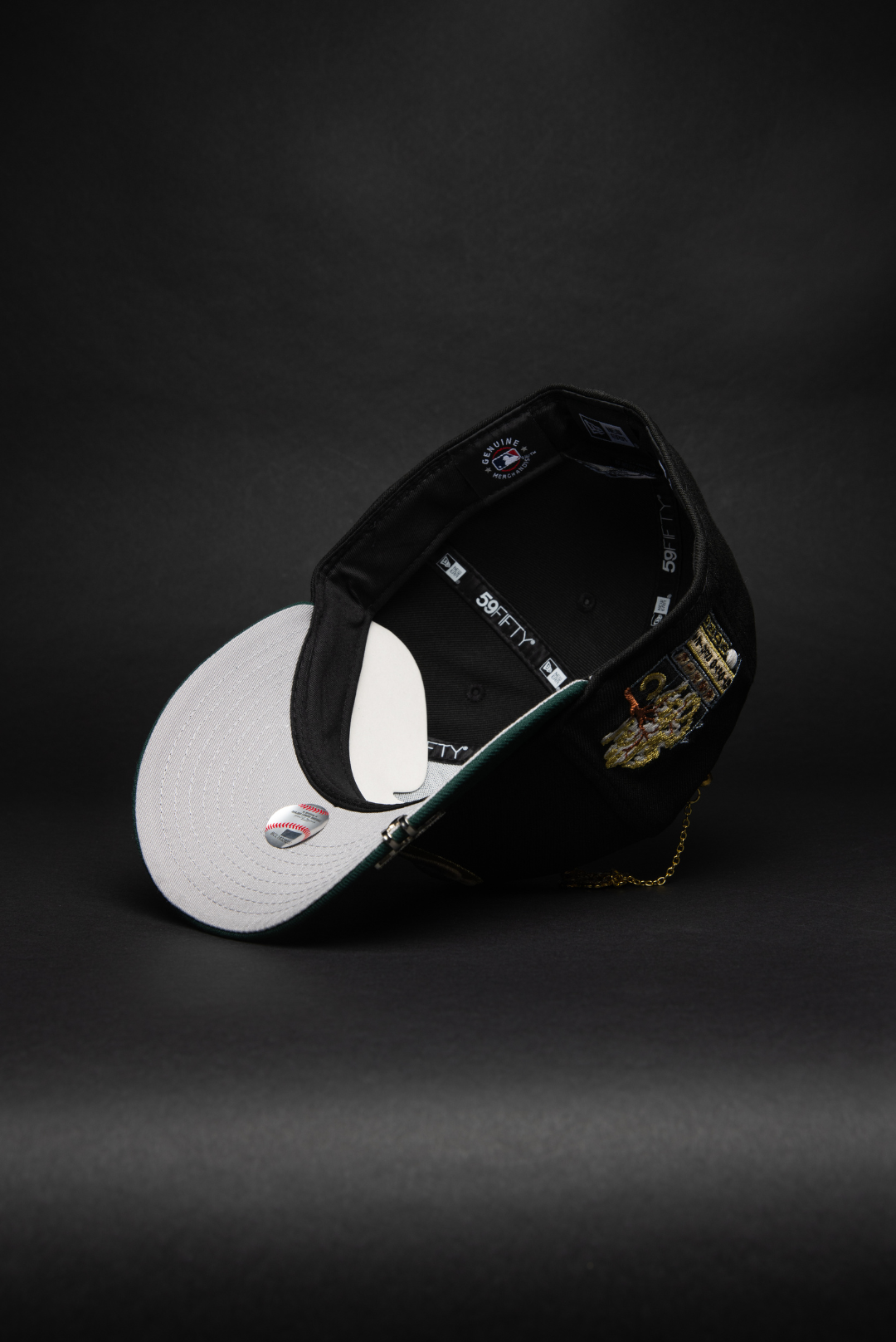 NEW ERA EXCLUSIVE 59FIFTY BLACK/ FOREST GREEN CHICAGO CUBS W/ TOKYO SERIES SIDE PATCH
