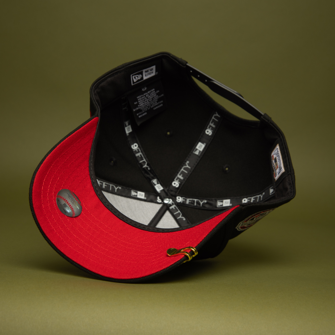 NEW ERA 9FIFTY A-FRAME BLACK NEW YORK YANKEES SNAPBACK W/ 2009 INAUGURAL SEASON SIDE PATCH