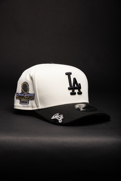 NEW ERA 9FIFTY A-FRAME CHROME/BLACK LOS ANGELES DODGERS W/ WORLD SERIES CHAMPIONS SIDE PATCH