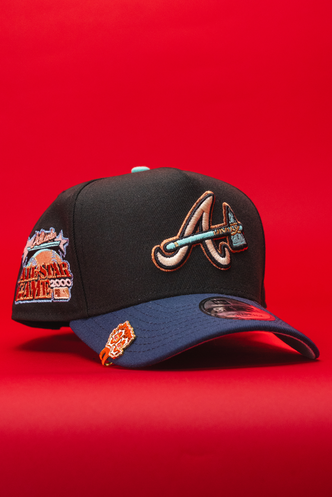 NEW ERA 9FIFTY A-FRAME BLACK/NAVY ATLANTA BRAVES SNAPBACK W/ 2000 ALL STAR GAME SIDE PATCH