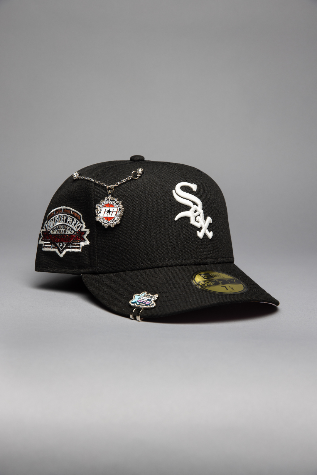 NEW ERA EXCLUSIVE 59FIFTY BLACK CHICAGO WHITE SOX W/ COMISKEY PARK SIDE PATCH