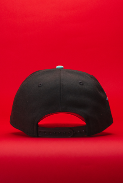 NEW ERA 9FIFTY A-FRAME BLACK/NAVY ATLANTA BRAVES SNAPBACK W/ 2000 ALL STAR GAME SIDE PATCH