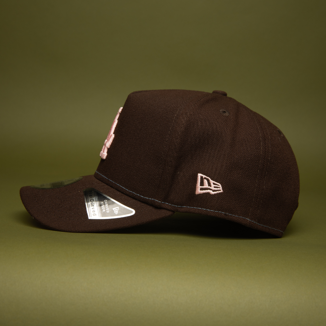 NEW ERA 9FIFTY A-FRAME DARK BROWN LOS ANNGELES DODGERS SNAPBACK W/ 60TH ANNIVERSARY SIDE PATCH