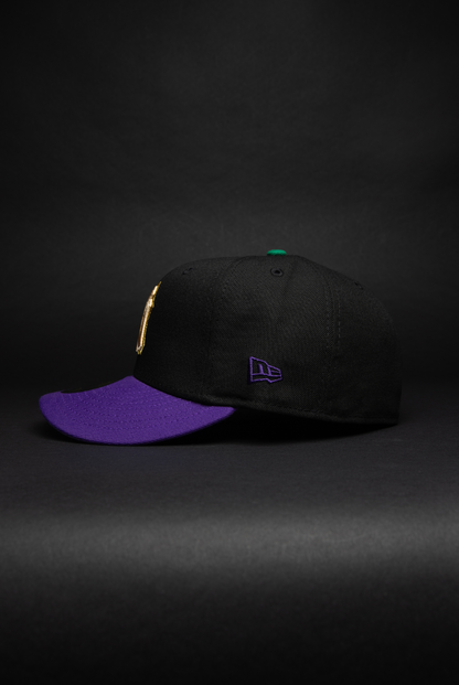 NEW ERA EXCLUSIVE 59FIFTY BLACK/PURPLE NEW YORK YANKEES W/ WORLD SERIES CHAMPIONS SIDE PATCH