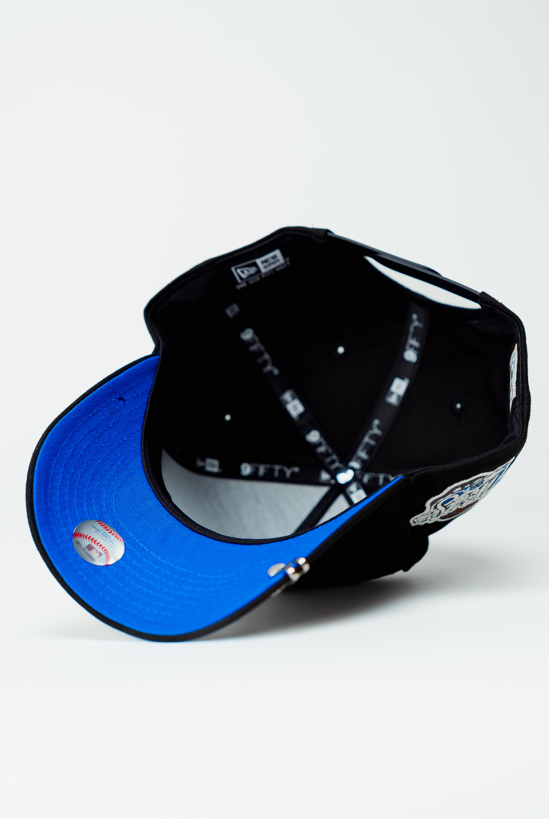 NEW ERA 9FIFTY A-FRAME BLACK NEW YORK YANKEES SNAPBACK W/ WORLD SERIES SIDE PATCH