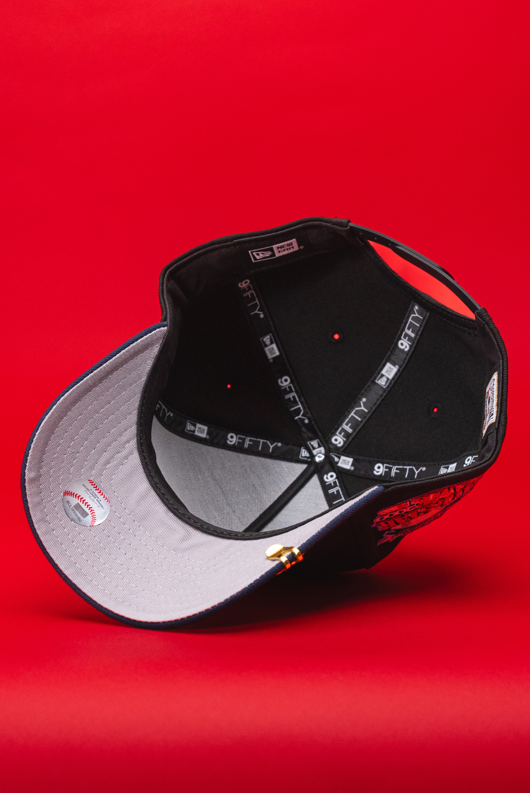 NEW ERA 9FIFTY A-FRAME BLACK/NAVY ATLANTA BRAVES SNAPBACK W/ 2000 ALL STAR GAME SIDE PATCH