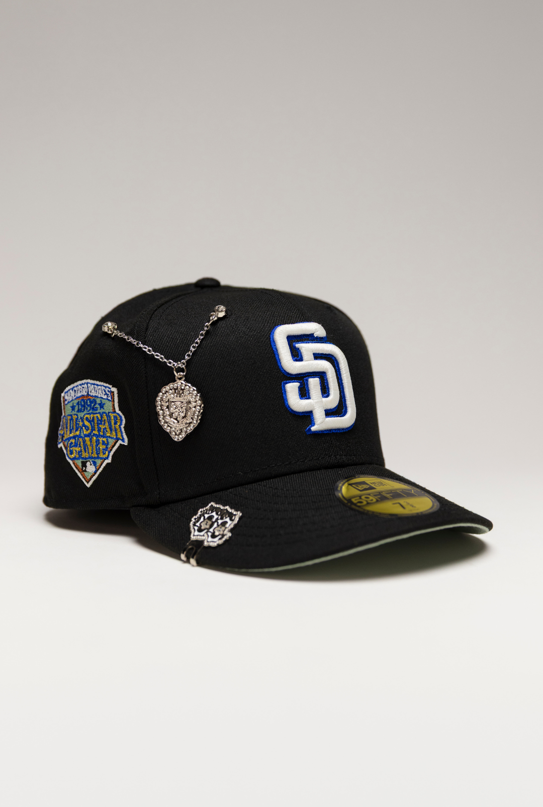 NEW ERA EXCLUSIVE 59FIFTY BLACK SAN DIEGO PADRES W/ ALL STAR GAME SIDE PATCH
