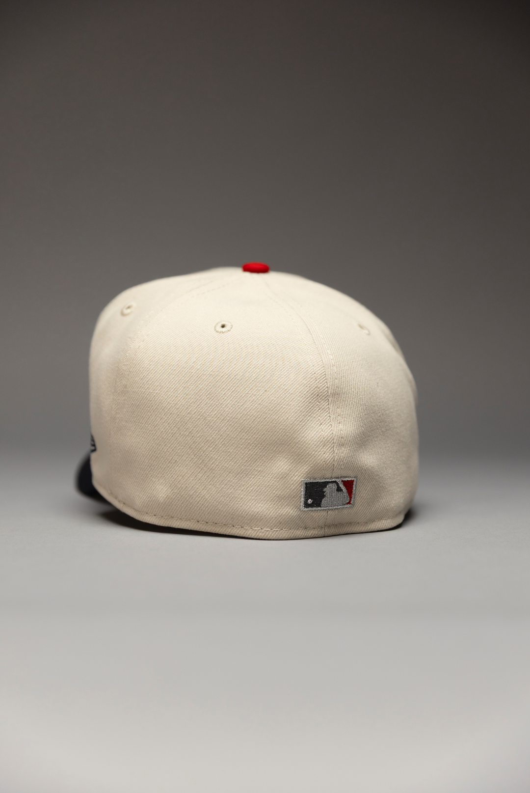 NEW ERA EXCLUSIVE 59FIFTY SMOKE GREY ATLANTA BRAVES W/ TURNER FIELD SIDE PATCH