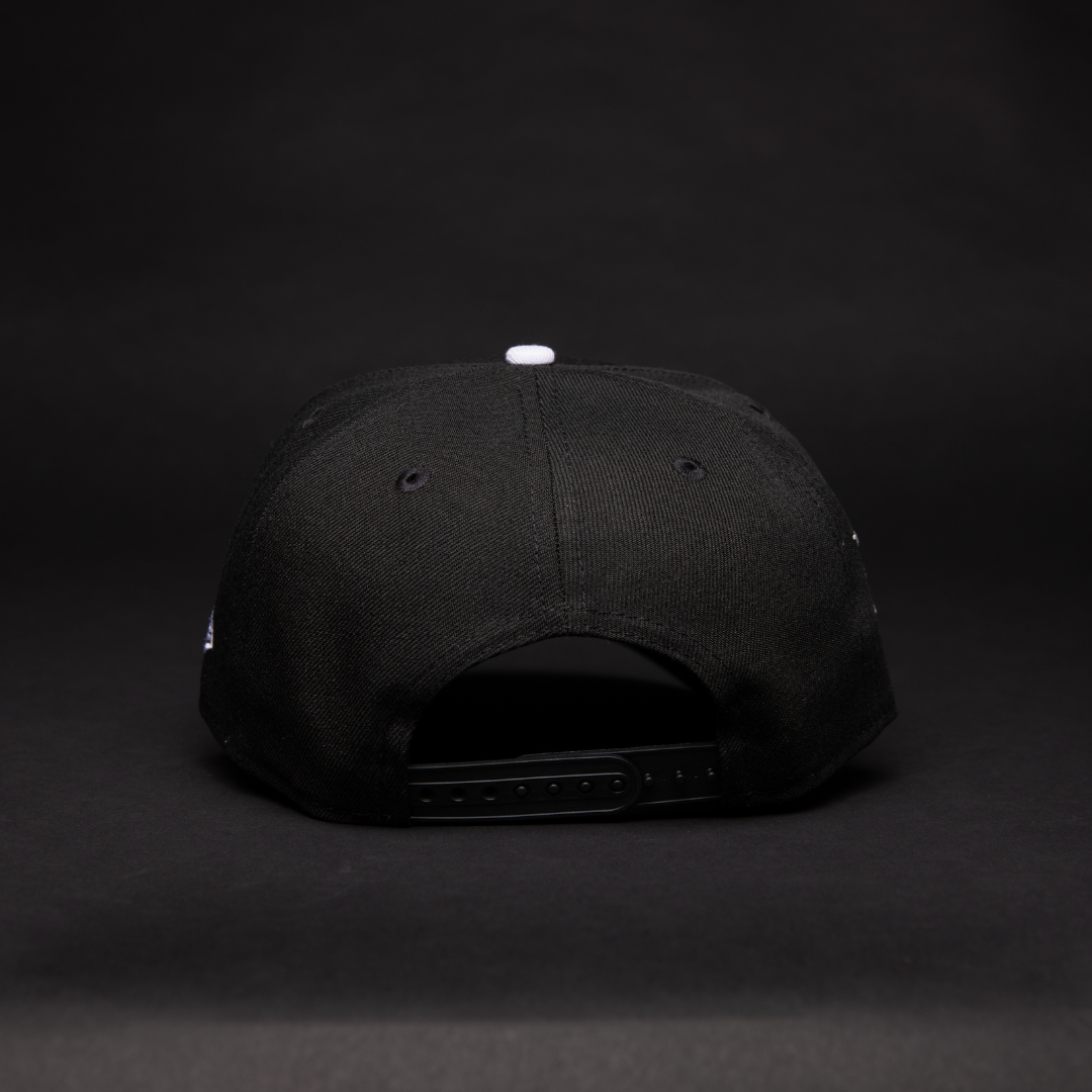 NEW ERA 9FIFTY A-FRAME BLACK NEW YORK YANKEES SNAPBACK W/ 2000 WORLD SERIES SIDE PATCH