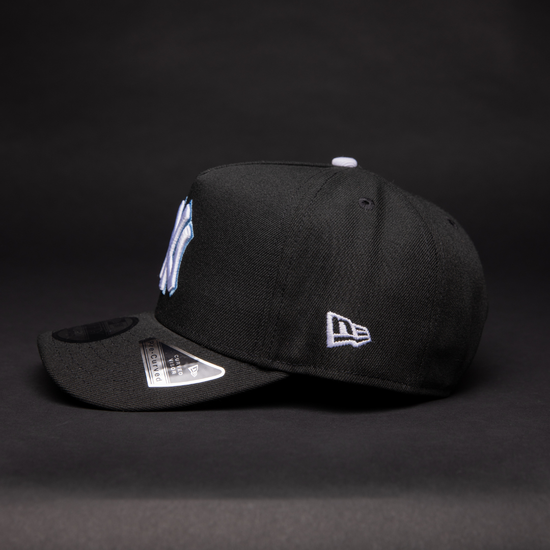 NEW ERA 9FIFTY A-FRAME BLACK NEW YORK YANKEES SNAPBACK W/ 2000 WORLD SERIES SIDE PATCH
