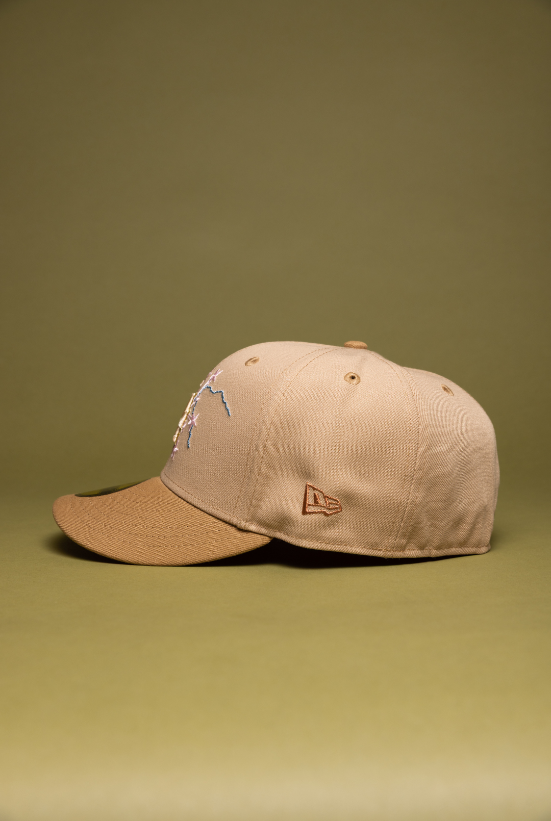 NEW ERA EXCLUSIVE 59FIFTY BEIGE LOS ANGELES DODGERS W/ EMBROIDERY + 40TH ANNIVERSARY SIDE PATCH