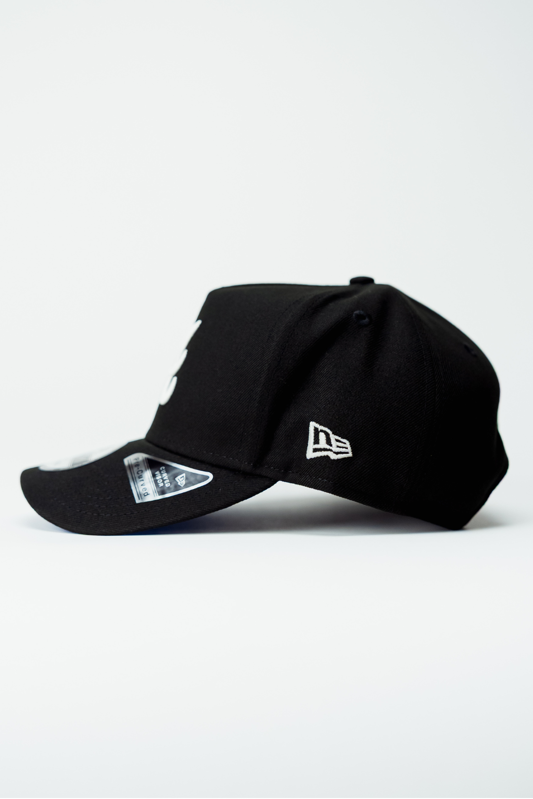 NEW ERA 9FIFTY A-FRAME BLACK ATLANTA BRAVES SNAPBACK W/ 1995 WORLD SERIES SIDE PATCH