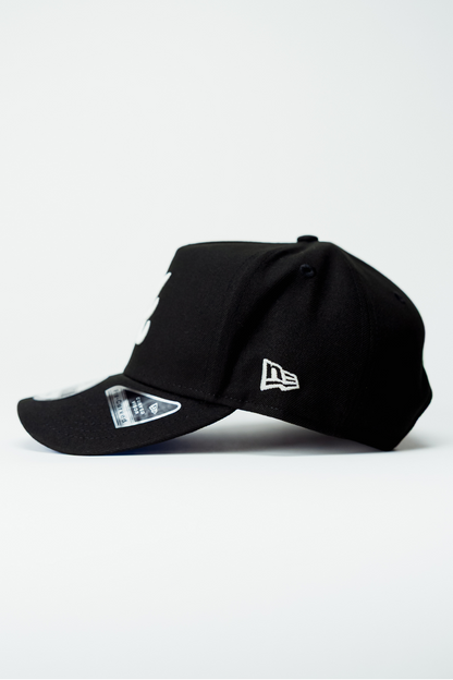 NEW ERA 9FIFTY A-FRAME BLACK ATLANTA BRAVES SNAPBACK W/ 1995 WORLD SERIES SIDE PATCH