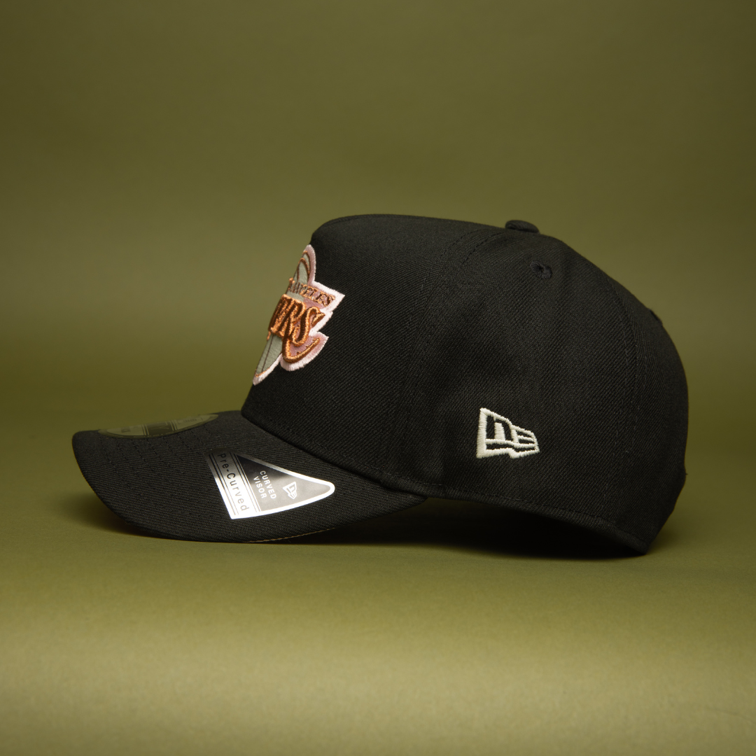 NEW ERA 9FIFTY A-FRAME BLACK LOS ANGELES LAKERS SNAPBACK W/ 17X CHAMPIONS SIDE PATCH