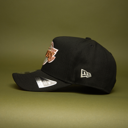 NEW ERA 9FIFTY A-FRAME BLACK LOS ANGELES LAKERS SNAPBACK W/ 17X CHAMPIONS SIDE PATCH