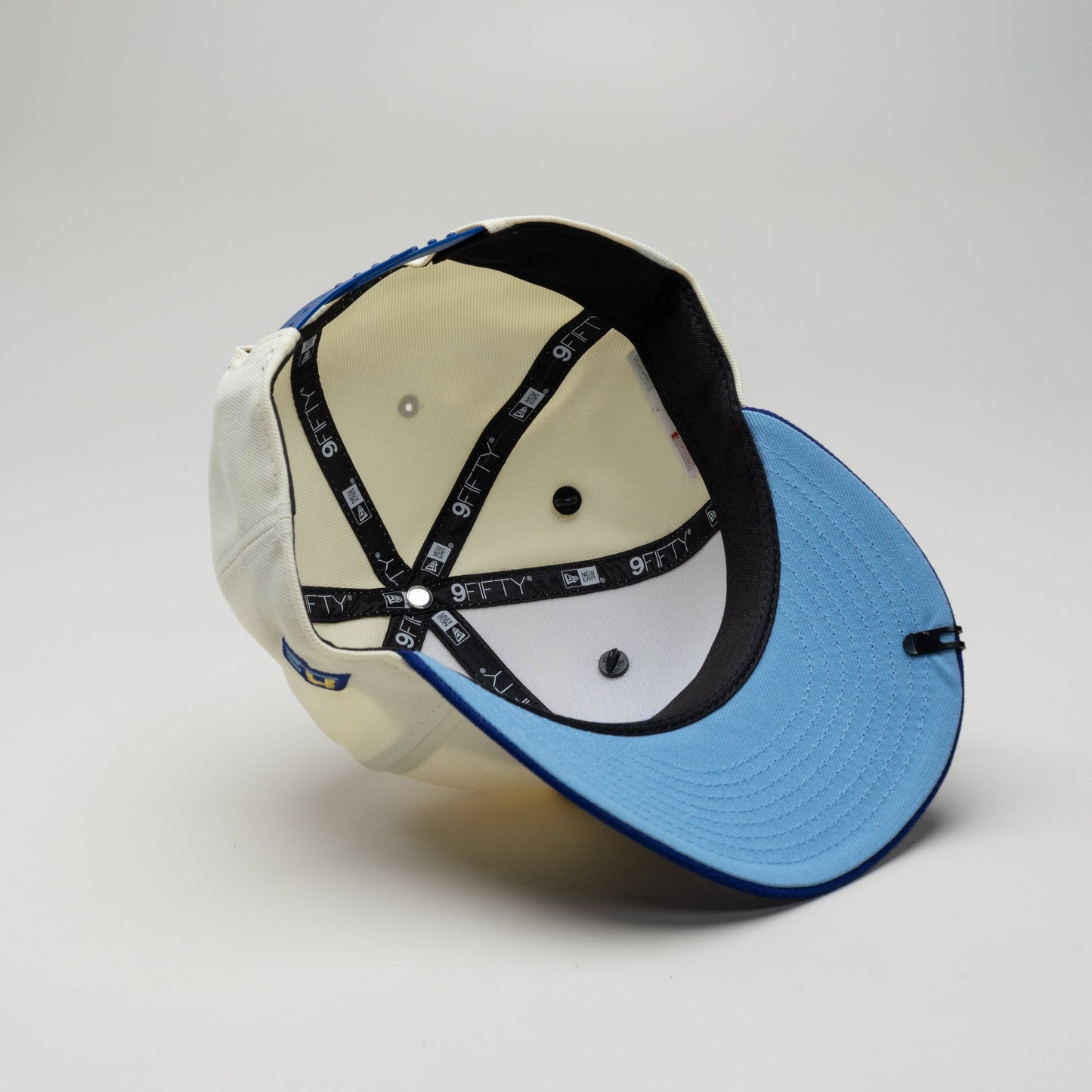 NEW ERA EXCLUSIVE 9FIFTY CHROME /BLUE MEXICO SNAPBACK W/ MEXICO FLAG SIDE PATCH