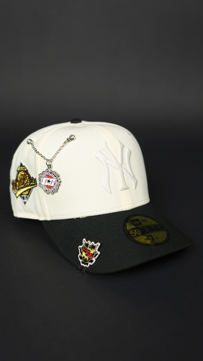 NEW ERA EXCLUSIVE 59FIFTY CHROME/ BLACK NEW YORK YANKEES W/ WORLD SERIES SIDE PATCH