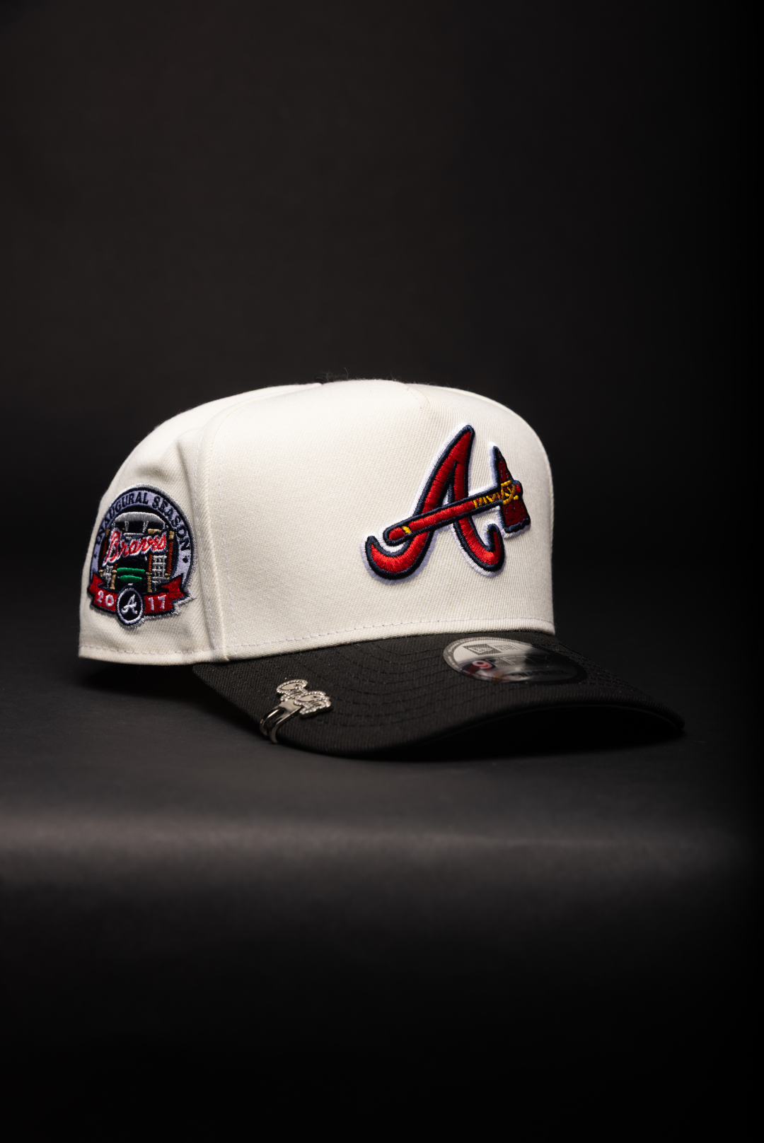 NEW ERA 9FIFTY A-FRAME CHROME/BLACK ATLANTA BRAVES W/ 2017 INAUGURAL SEASON SIDE PATCH