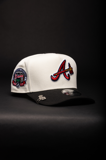 NEW ERA 9FIFTY A-FRAME CHROME/BLACK ATLANTA BRAVES W/ 2017 INAUGURAL SEASON SIDE PATCH