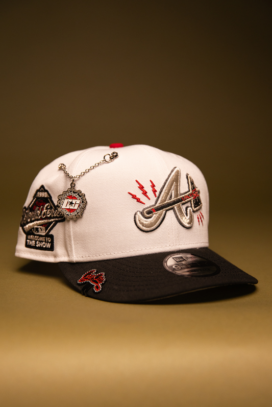 NEW ERA EXCLUSIVE 9FIFTY PEARL WHITE ATLANTA BRAVES SNAPBACK W/ 1995 WORLD SERIES SIDE PATCH