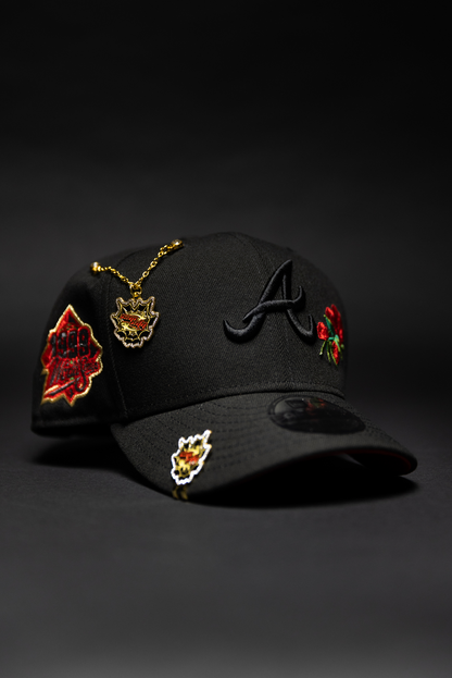 NEW ERA EXCLUSIVE 9FIFTY BLACKED OUT ATLANTA BRAVES SNAPBACK W/ 1999 WORLD SERIES SIDE PATCH