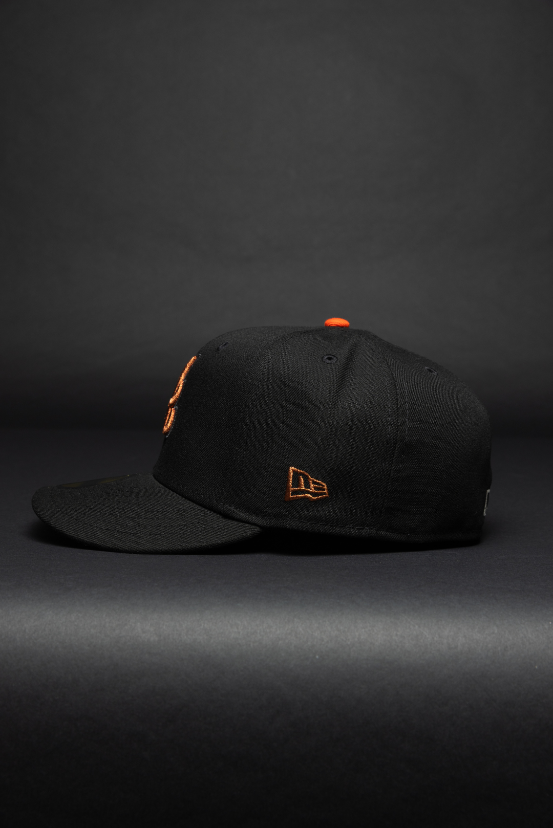 NEW ERA EXCLUSIVE 59FIFTY BLACK ATLANTA BRAVES W/ TURNER FIELD SIDE PATCH