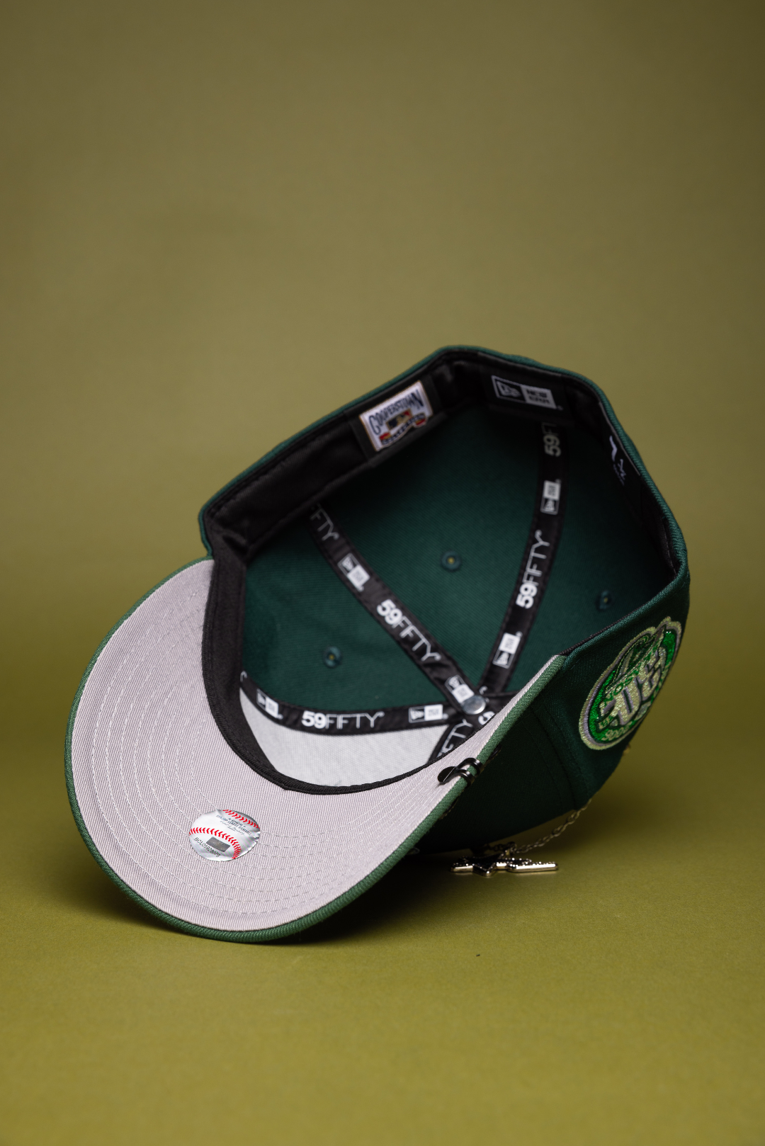 NEW ERA EXCLUSIVE 59FIFTY EMERALD GREEN TORONTO BLUE JAYS W/ 30TH SEASON SIDE PATCH