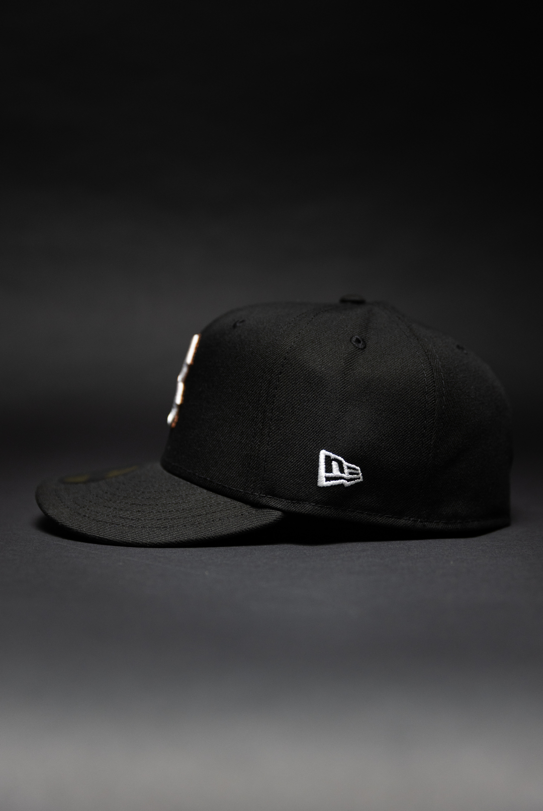 NEW ERA EXCLUSIVE 59FIFTY BLACK BOSTON RED SOX W/ ALL STAR GAME SIDE PATCH